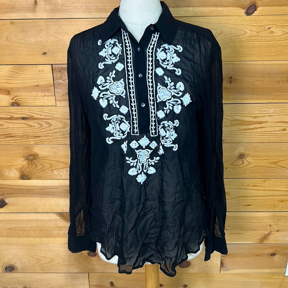 LAST CALL Karen Kane sheer henley button LS black crepe blouse top shirt LG